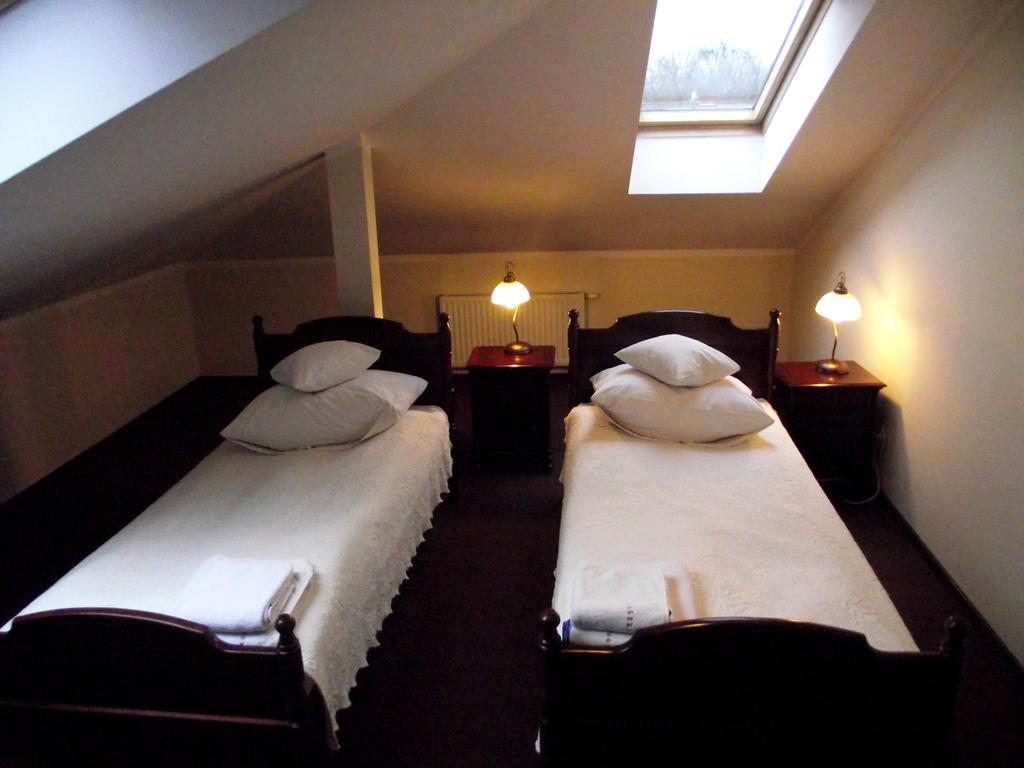Bed and Breakfast Resursa Zyrardow Pokoj fotografie